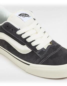 Zapatillas Vans Knu Skool pig suede gris de hombre