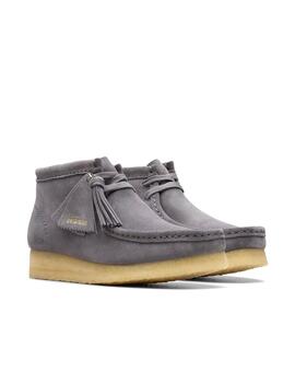 Botines Clarks Wallabee Boot grises de ante para mujer