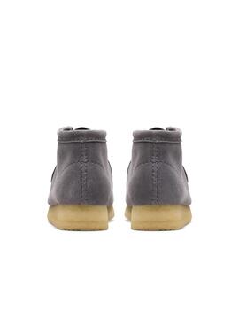 Botines Clarks Wallabee Boot grises de ante para mujer