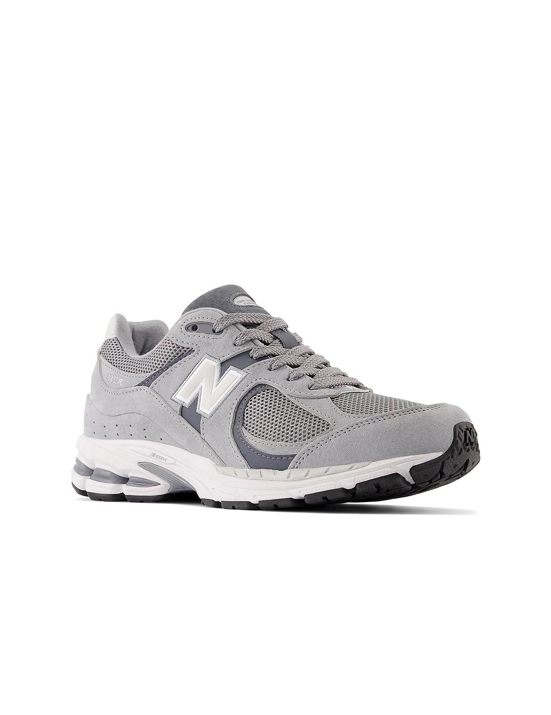 Zapatillas New Balance M2002RST gris de mujer y hombre