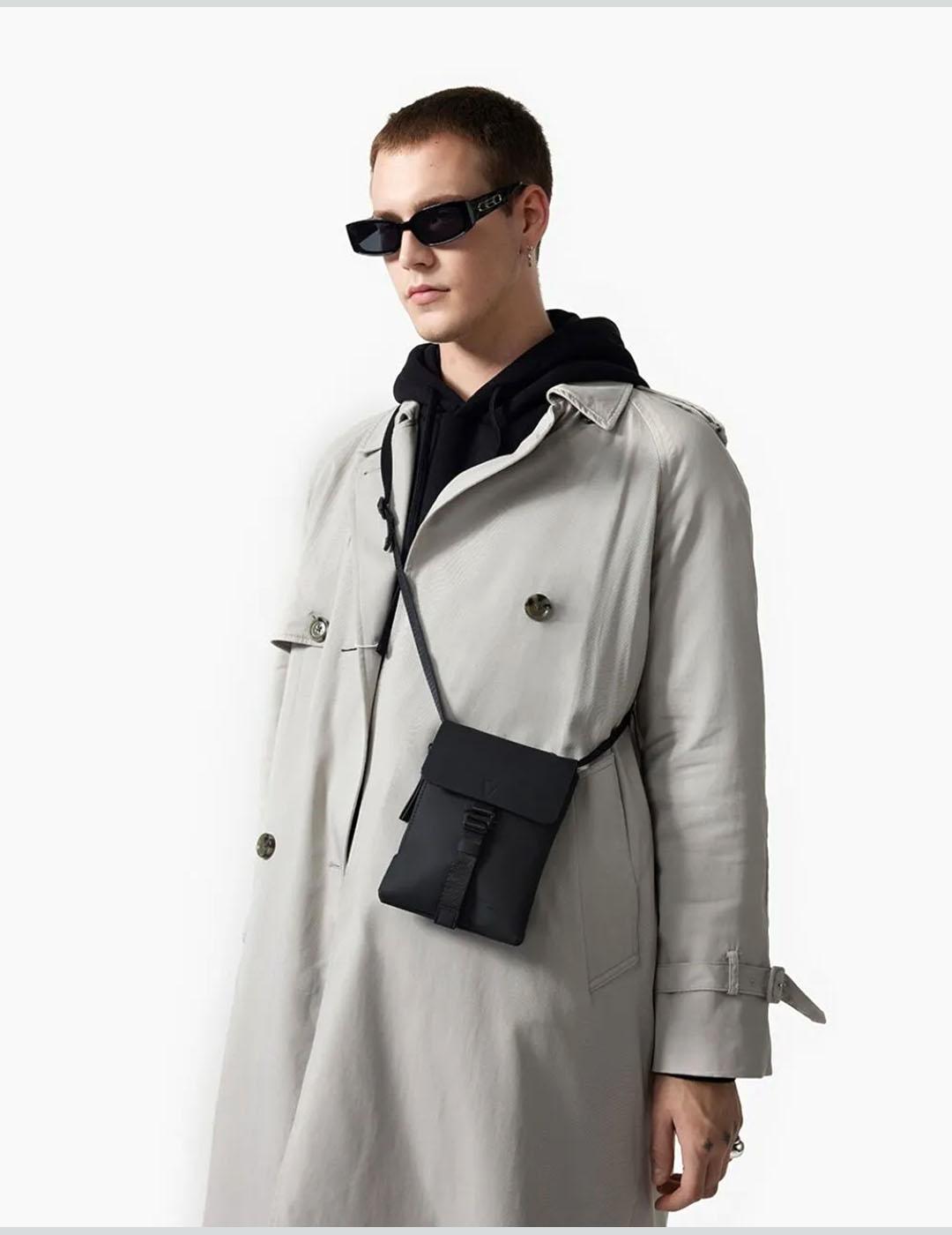 Bolso Gaston Luga Splash Mini Crossbody Bag negro de mujer