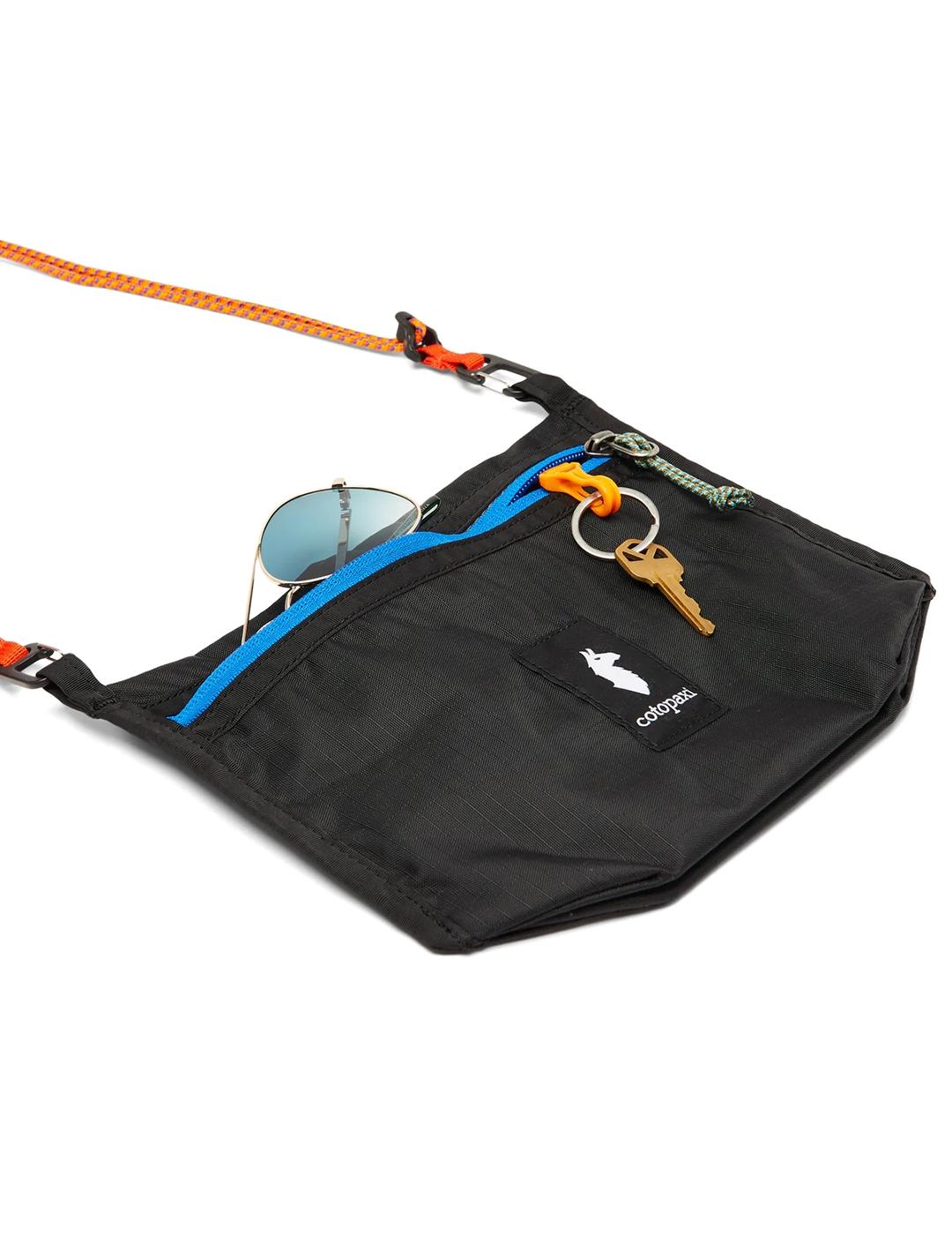 Bolso Cotopaxi Lista 2L lightweight negro hombre y mujer