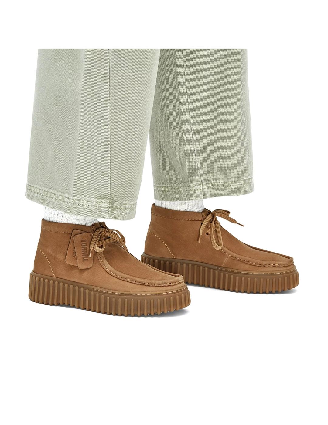 Botines Clarks Torhill Moss nubuck camel para mujer