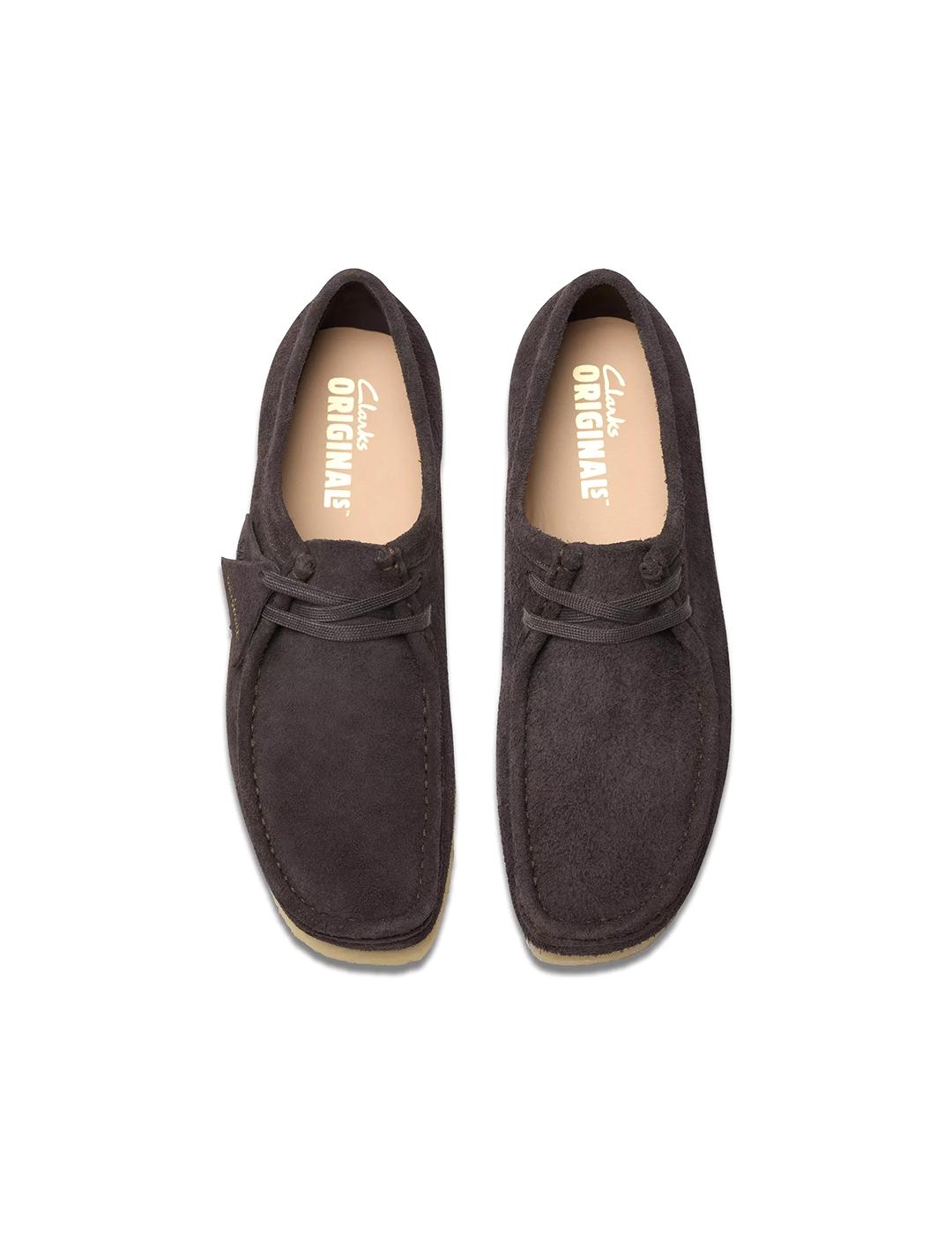 Zapatos Clarks Wallabee marrón ante de hombre