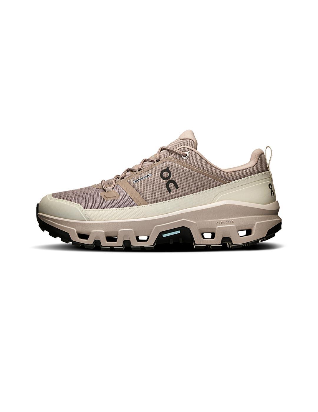 On Running Cloudrock Low waterproof beige hombre