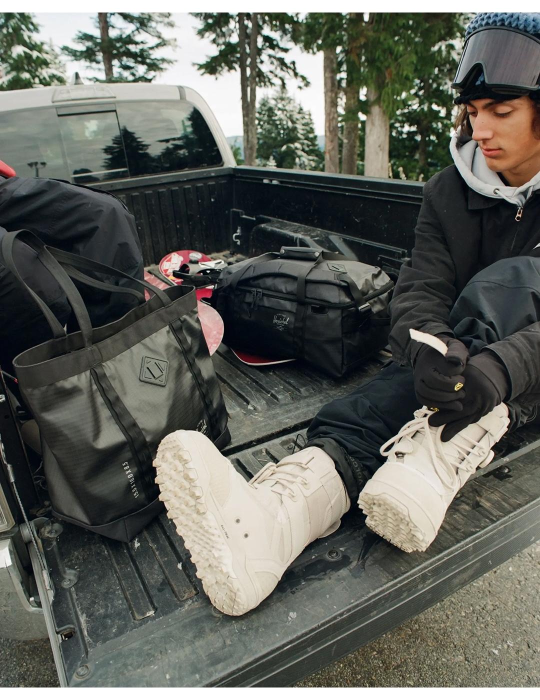 Tote Herschel All Season Gear 33L negro de hombre y mujer