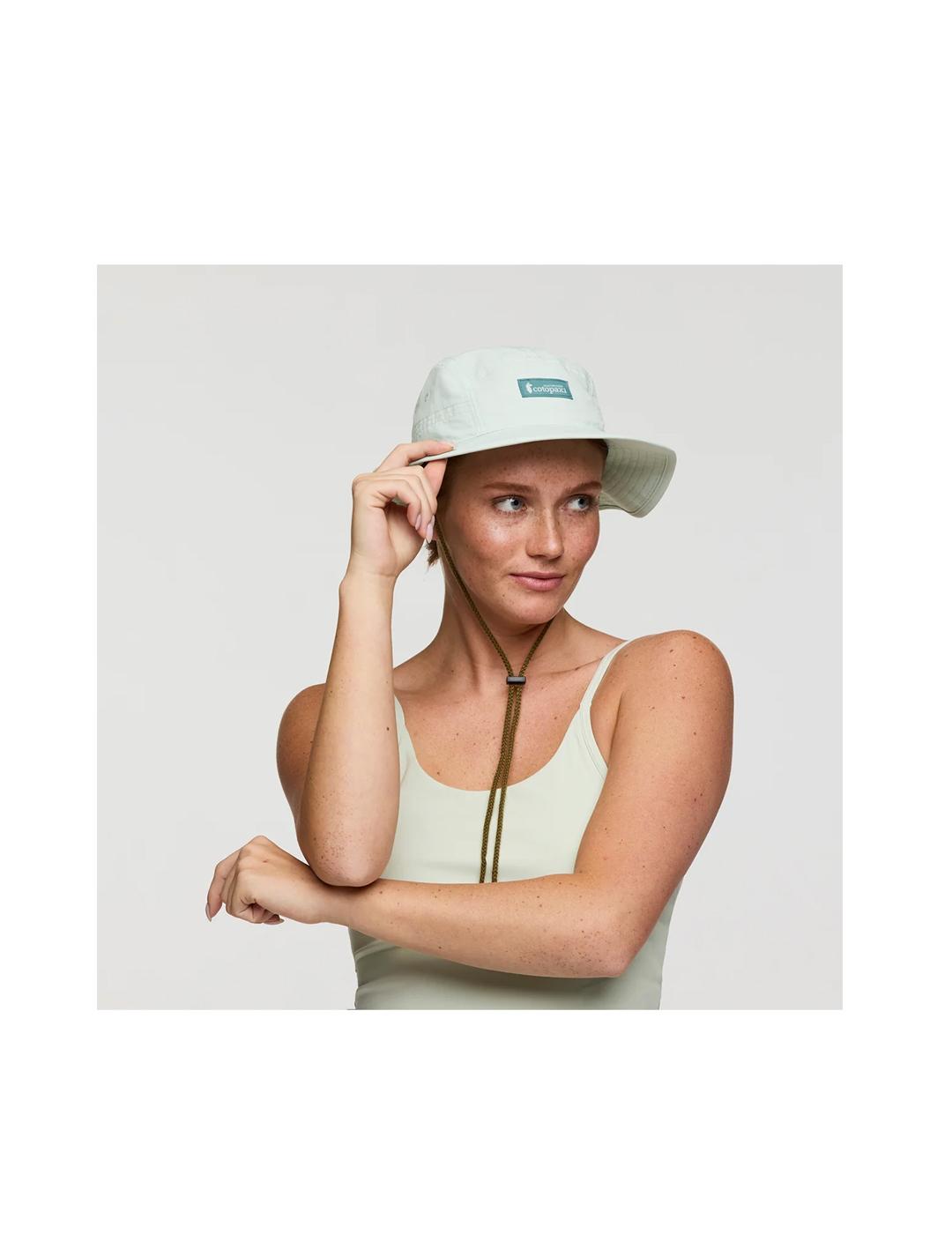 Gorro Cotopaxi Tech Bucket verde de hombre y mujer