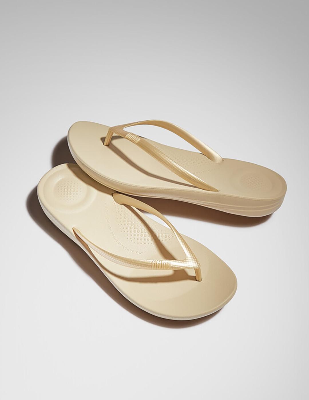 Sandalias Fitflop Iqushion Ergonomic gold de mujer