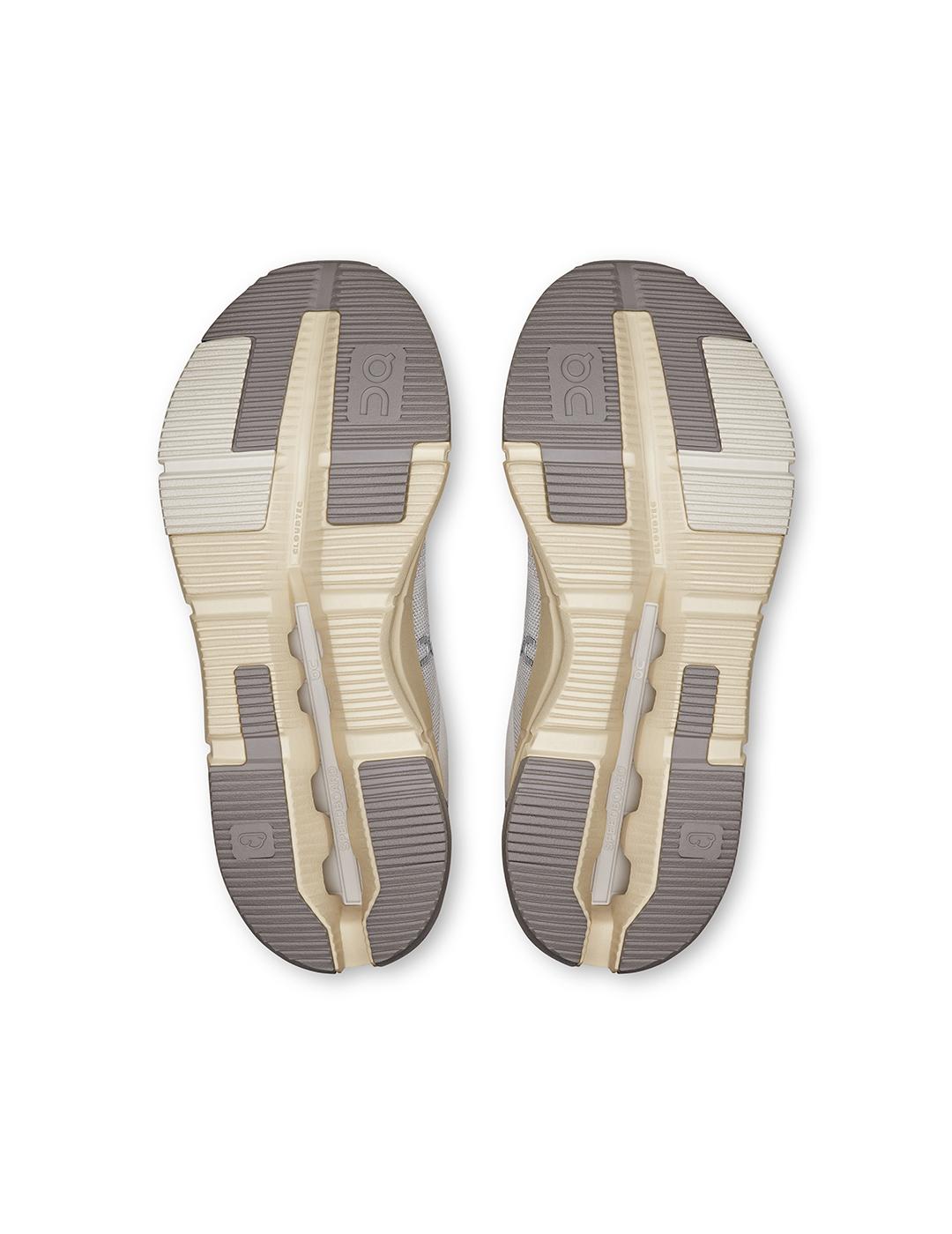 On Running Cloudnova Form 2 TT gris de mujer