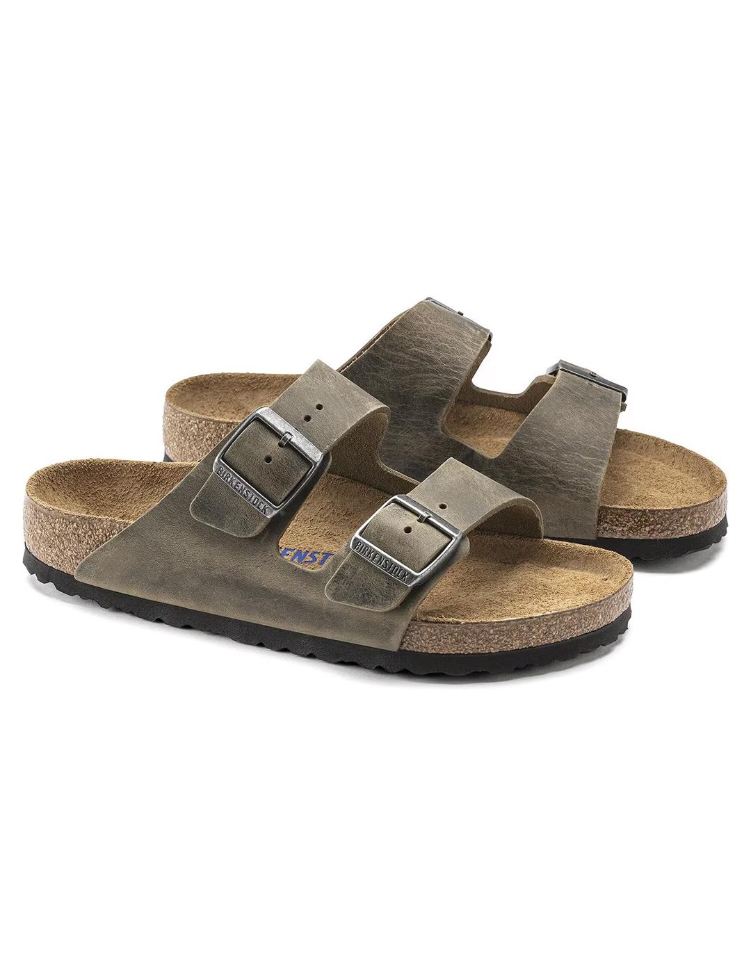 Sandalias Birkenstock Arizona soft engrasadas khaki de mujer y hombre