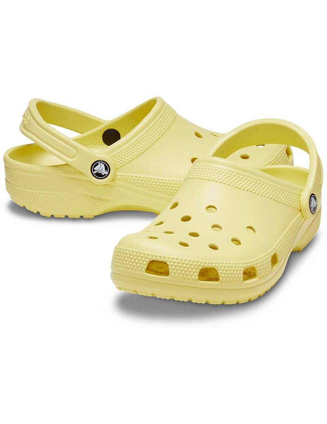 Zuecos Crocs Classic amarillos de mujer