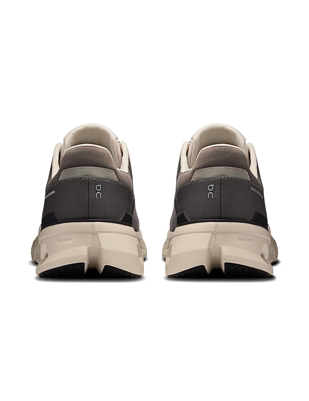 Zapatillas On Running Cloudrunner 2 Wtp marrón de hombre