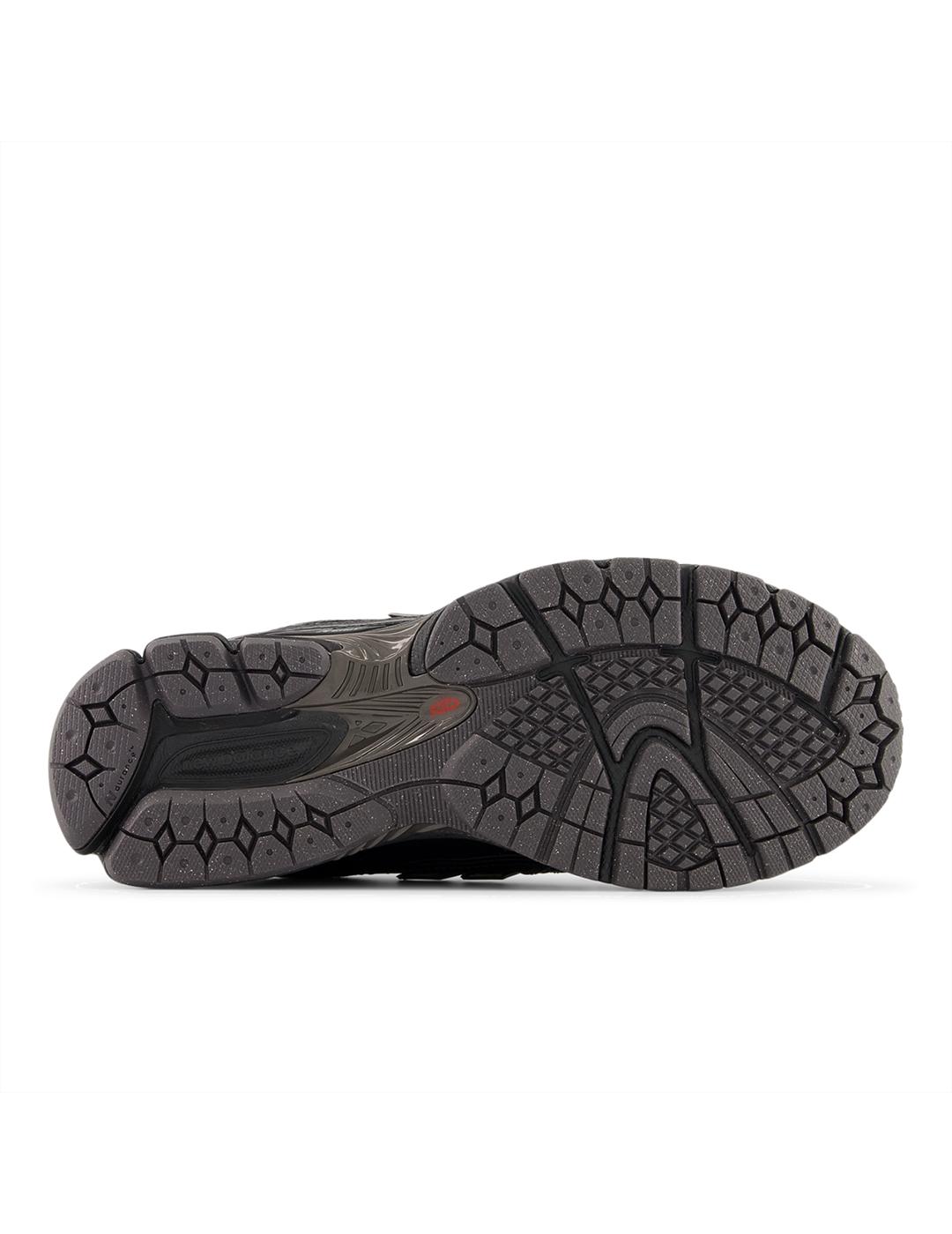 Zapatillas New Balance U1906ROE negras de hombre