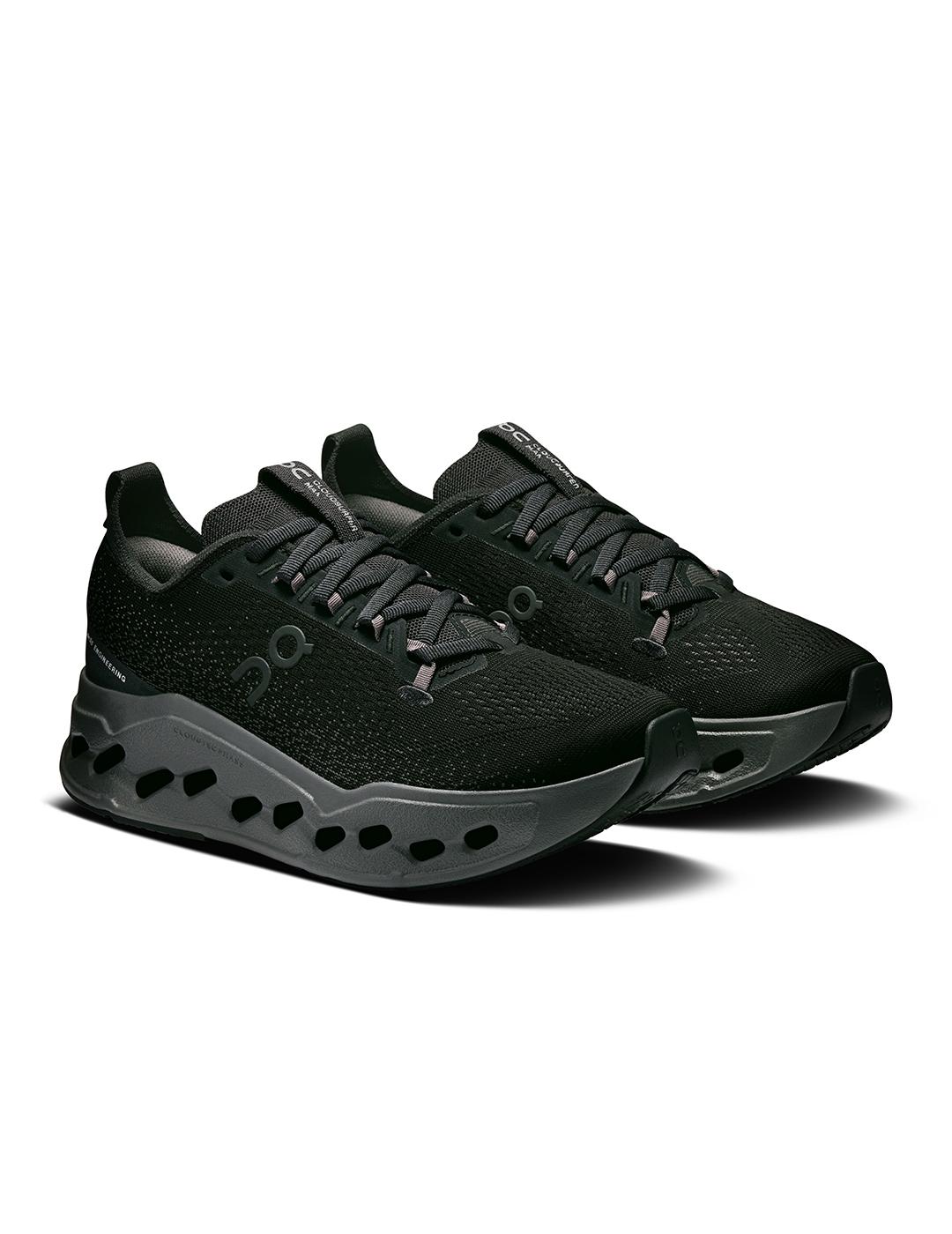 Zapatillas On Running Cloudsurfer Max negras de mujer