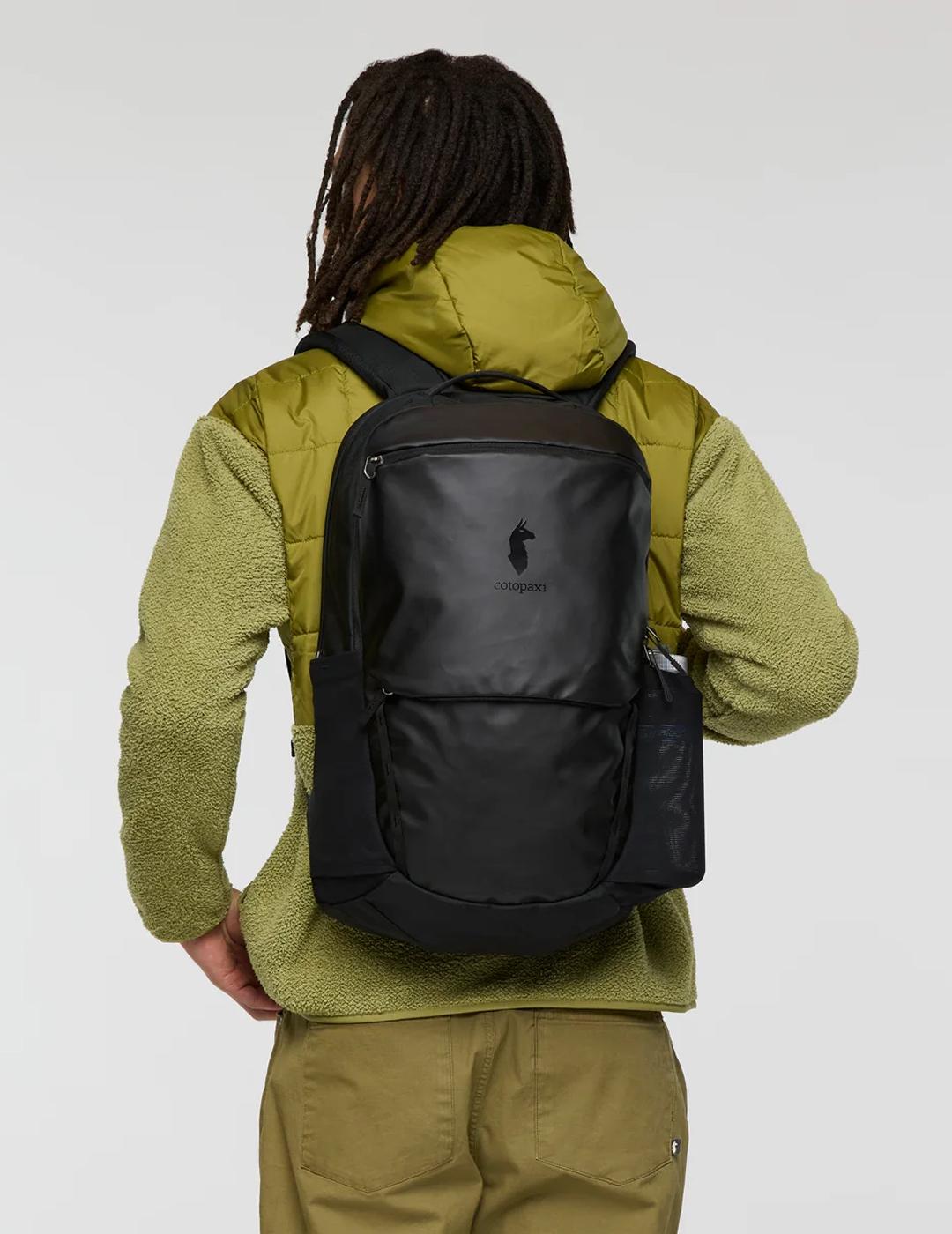 Mochila Cotopaxi Allpa 26L Daypack Cotopaxi negra hombre muj