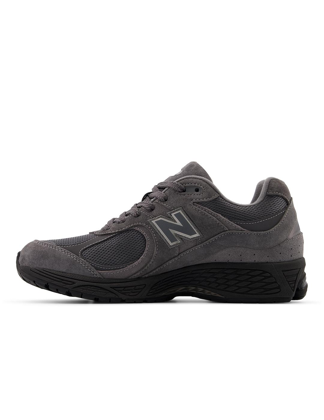 Zapatillas New Balance U2002RH gris oscuro de hombre