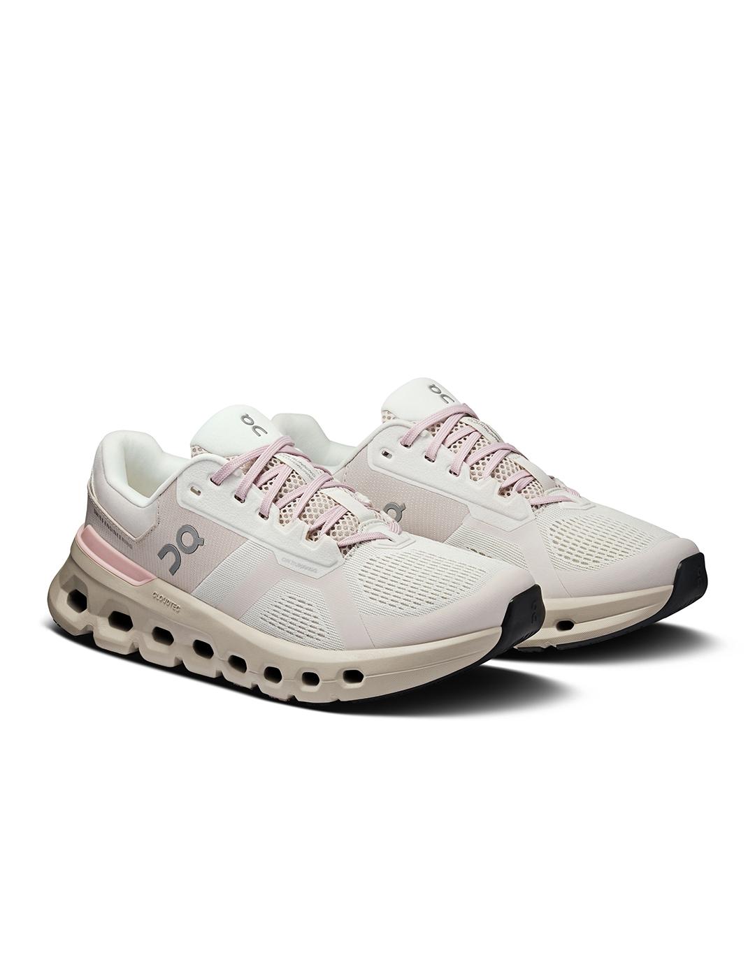 Zapatillas On Running Cloudrunner 2 beige de mujer